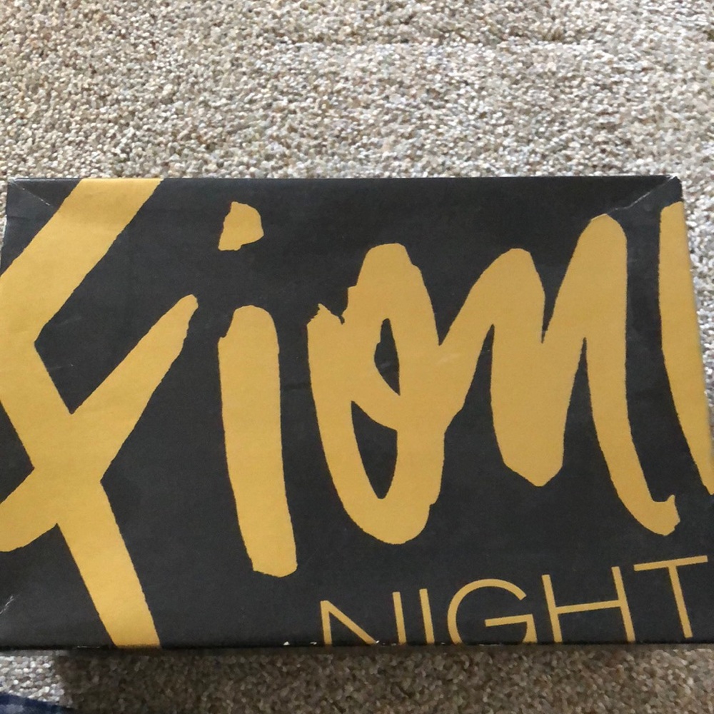Fiomi Night silver sparkly heels!